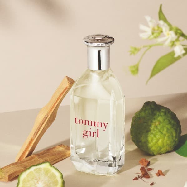 Girl Tommy Hilfiger EDT 30 ML (M) 2