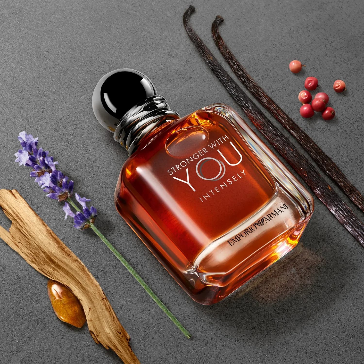 Giorgio Armani Stronger With You Intensely EDP 50 ML (H) 2